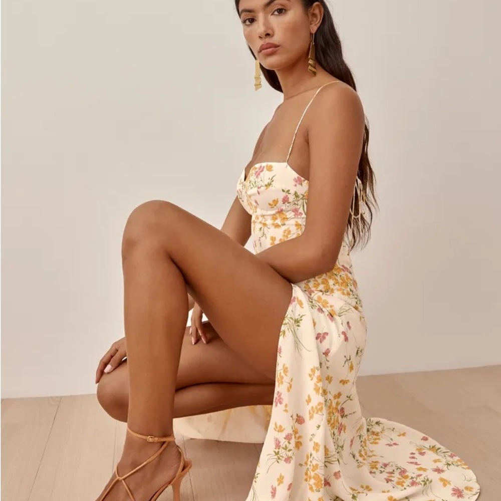 NWT Reformation Juliette dress in Aries